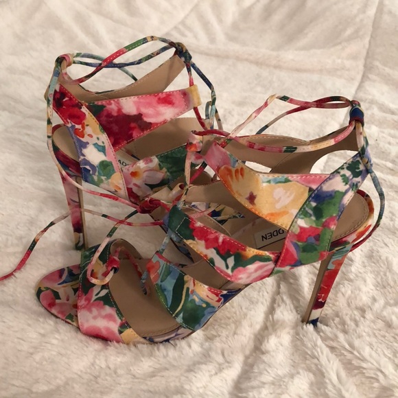 Steve Madden sandalia floral size 8 - Picture 2 of 3